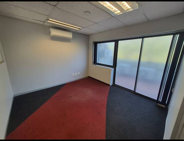 325M² OFFICE TO LET IN WOODMEAD
